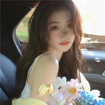 开局我就无敌了$美女房客俏房东